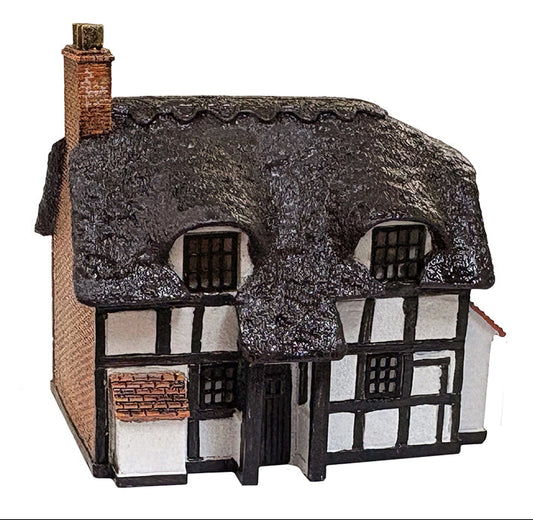 42-0019A Thatched Cottage - Black & White