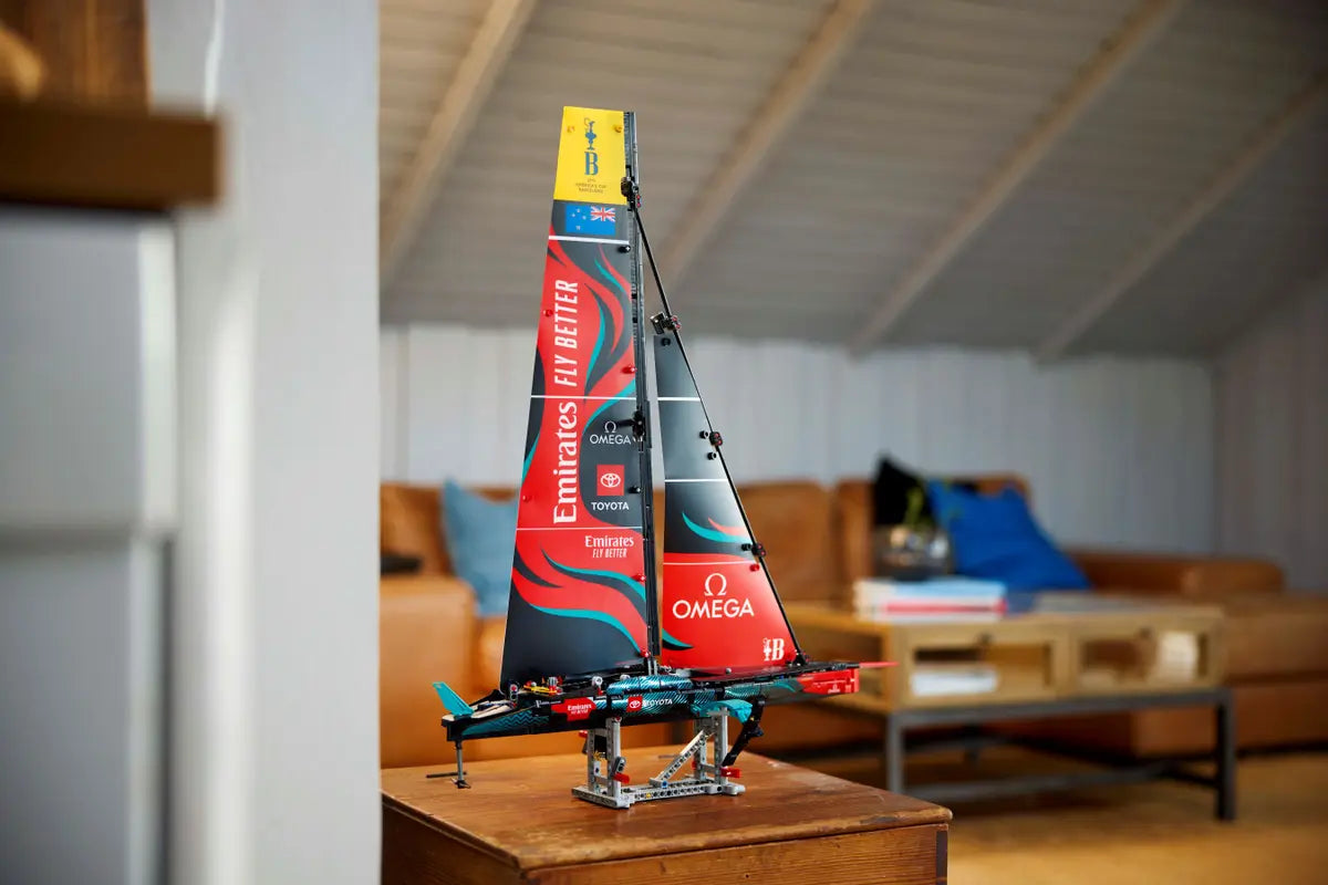 42174 Lego Technic Emirates Team New Zealand AC75 Yacht - 42174