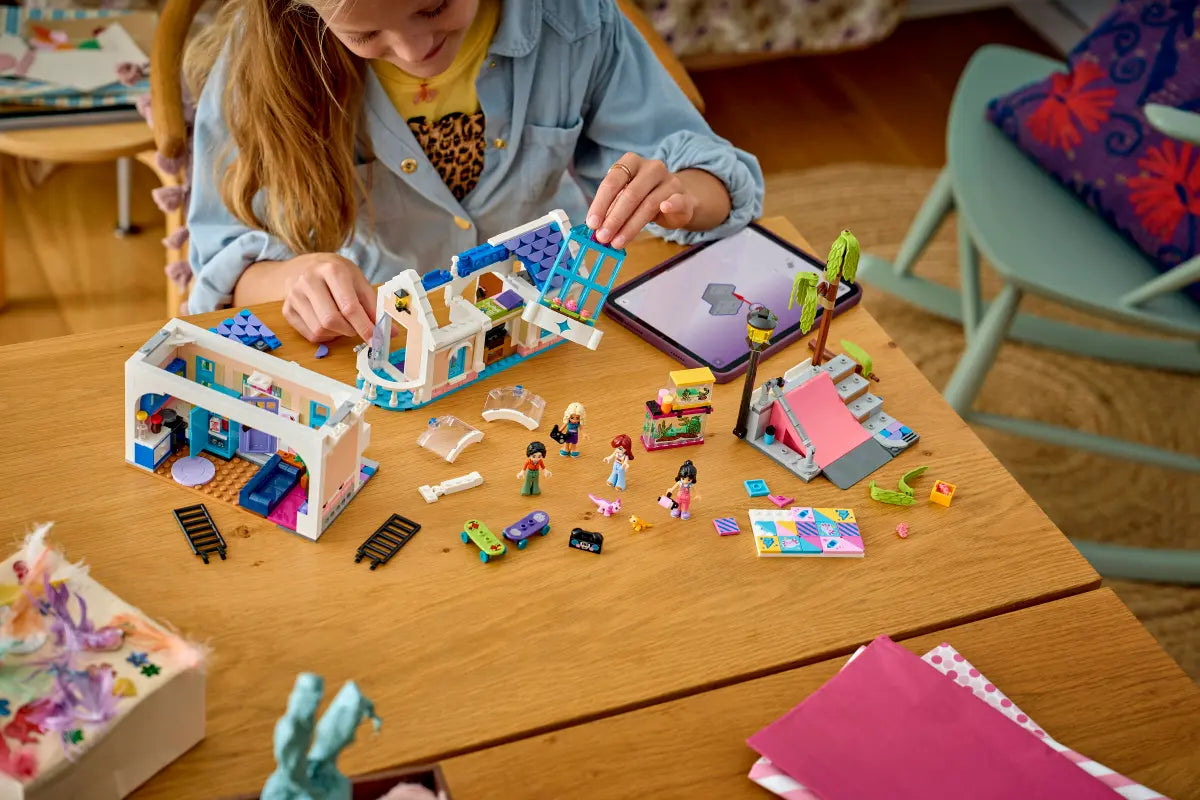 42687 Lego Friends Liann's Family House - 42687