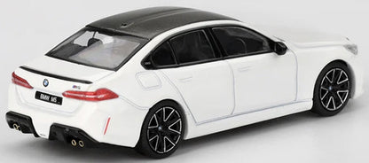 MGT01092-R BMW M5 Alpine White (RHD)