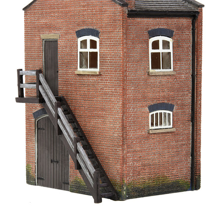 Lucston Shed and Stores