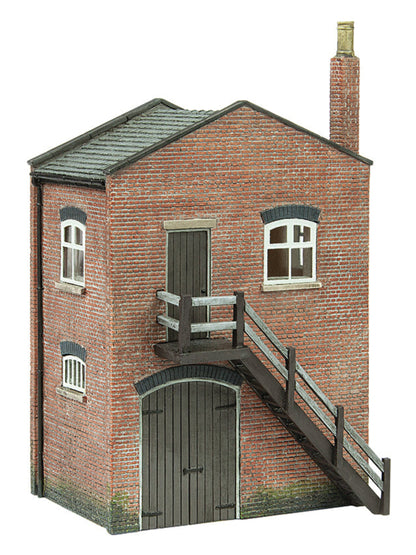 Lucston Shed and Stores