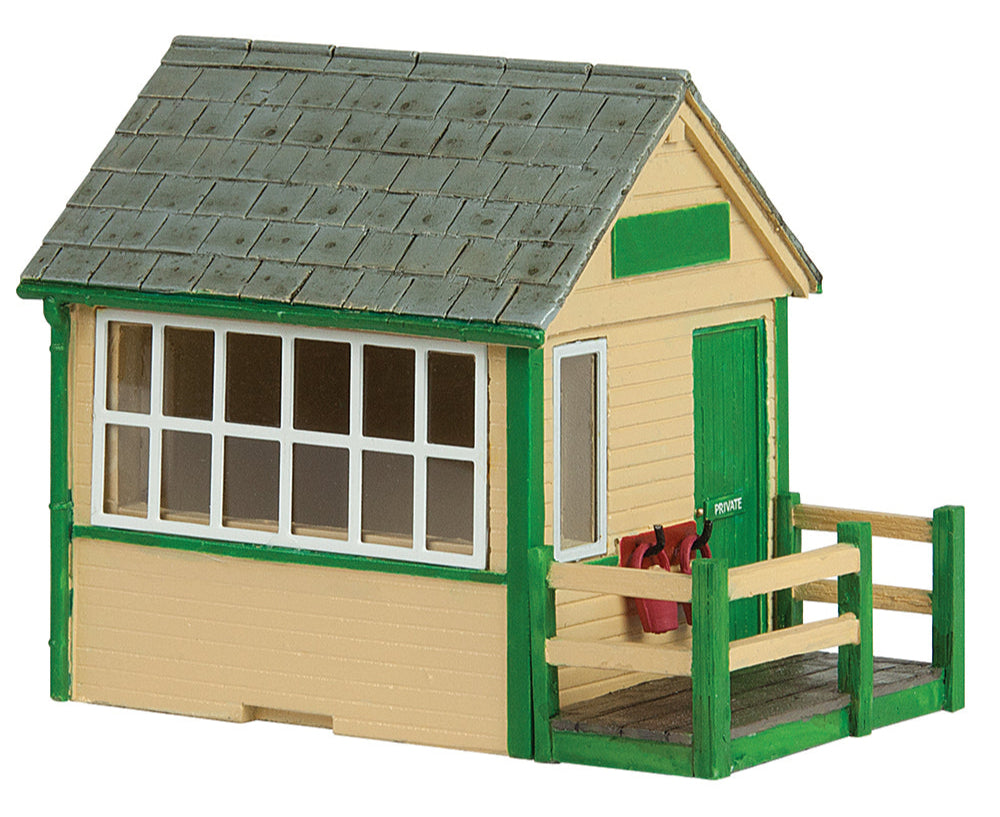 Narrow Gauge (OO9) Signal Cabin Green