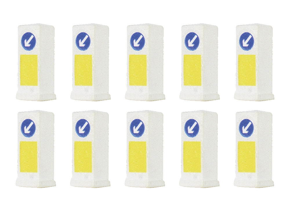 Traffic Island Bollards (x10)