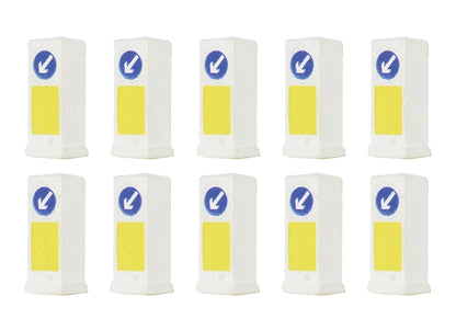 Traffic Island Bollards (x10)