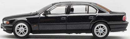MGT01242-R BMW 750IL Black Sapphire (RHD)