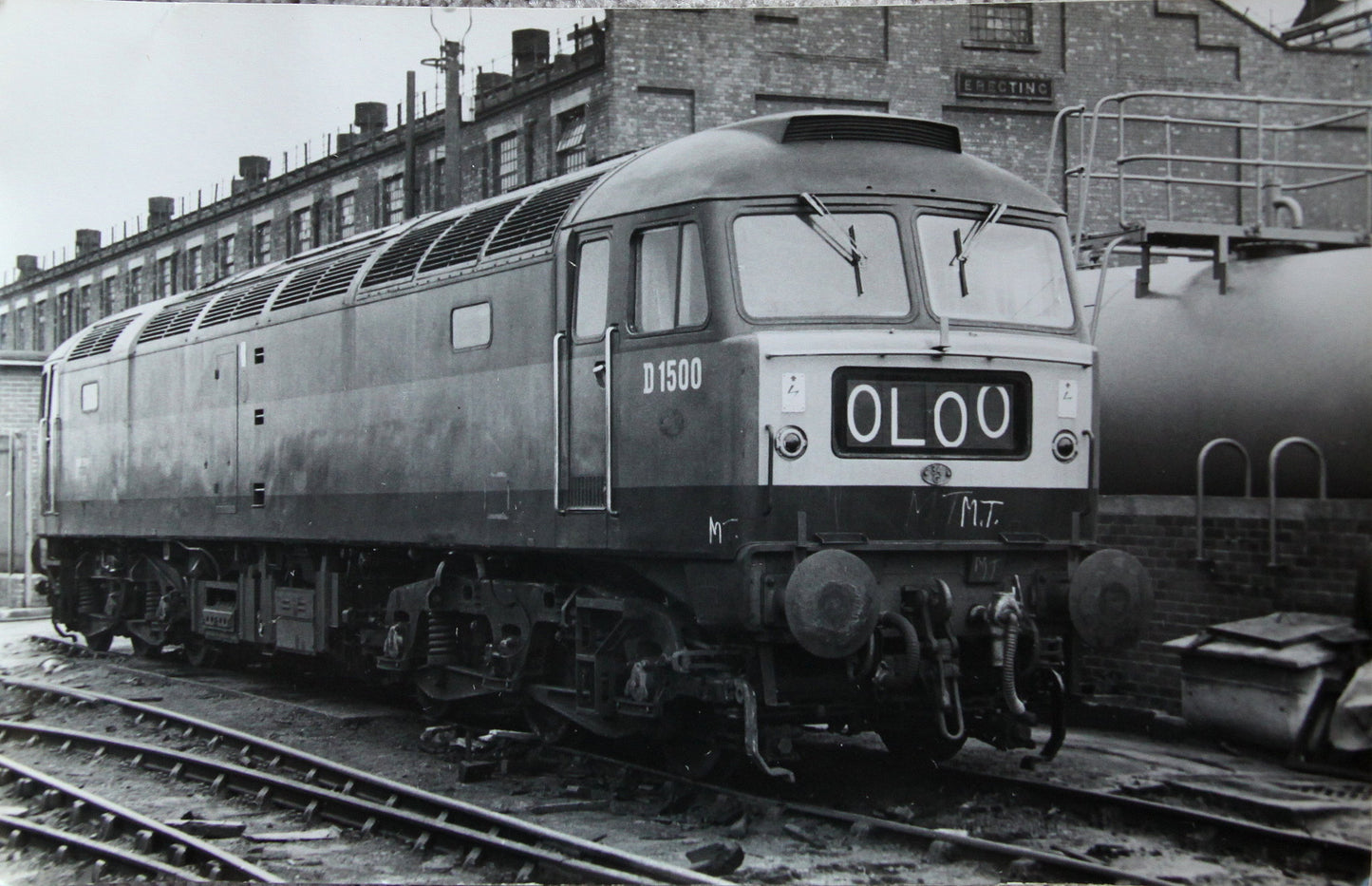 Class 47 BR Two Tone Green No.D1500 Diesel Locomotive - DCC Sound