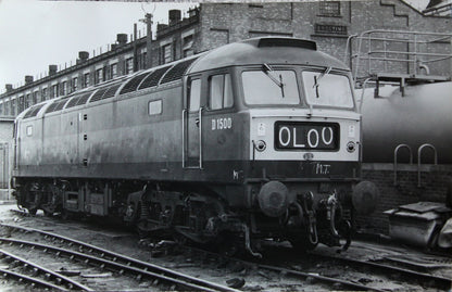 Class 47 BR Two Tone Green No.D1500 Diesel Locomotive - DCC Sound