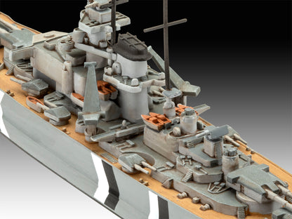 Gift Set The Legendary Bismarck (1:700 & 1:1200) Model Kit