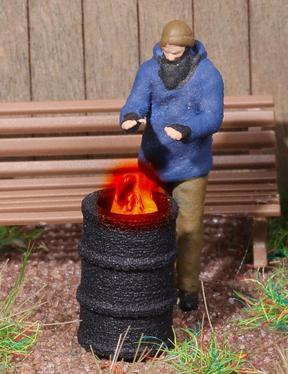 BUS5434 Fire barrel with figure