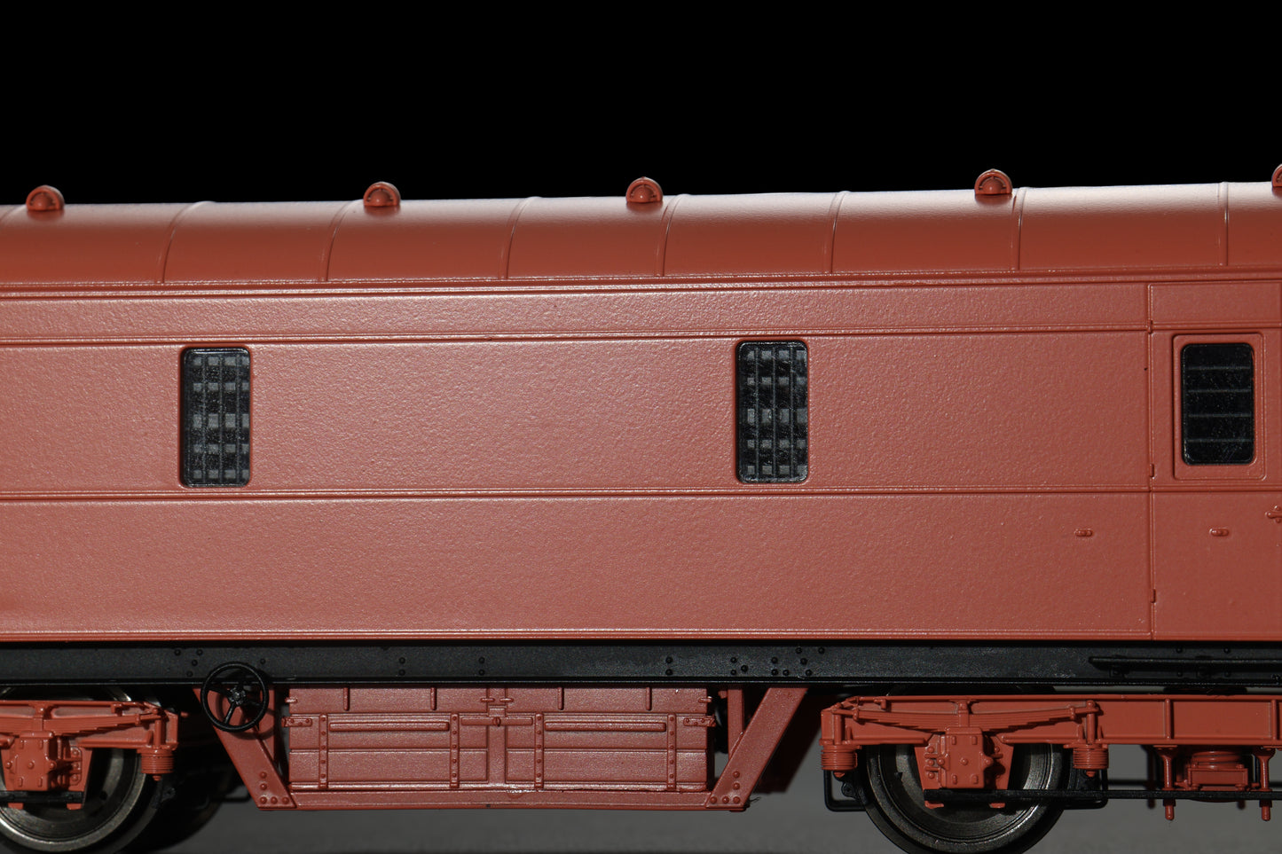 C2023 LMS 42ft GUV Parcels Van BR Blue 37911