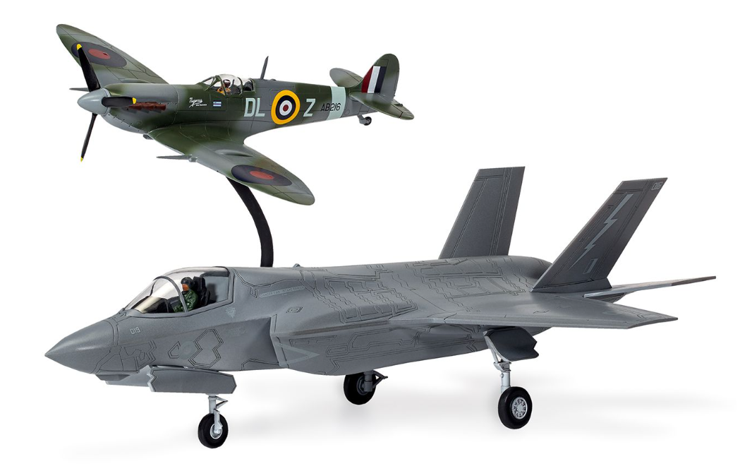 Supermarine Spitfire & F-35B Lightning II 'Then and Now' Model Kit