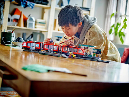 Lego City Downtown Streetcar and Station - 60423