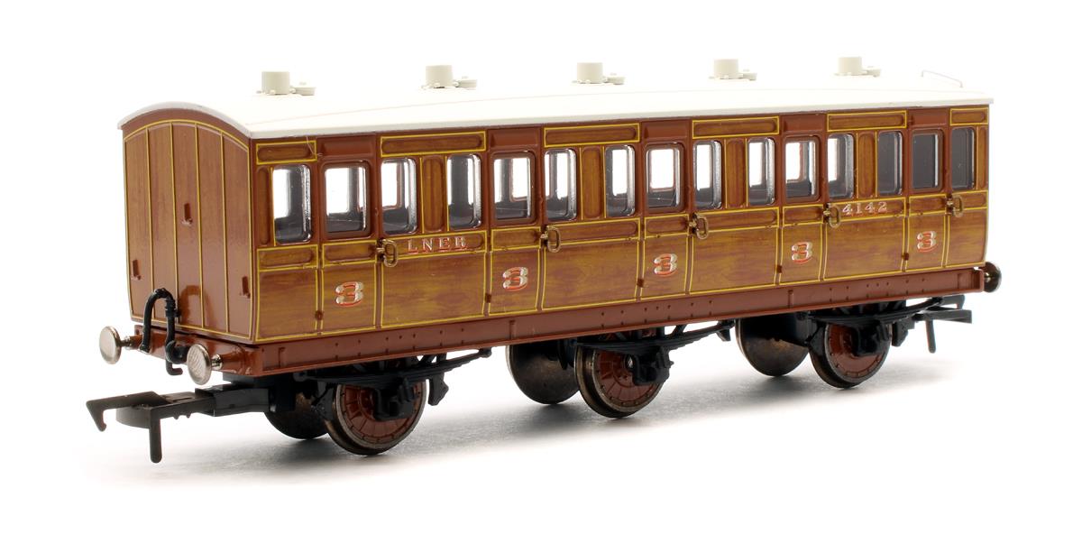 Pre-Owned LNER 6 Wheel Coach 3rd Class No.4142
