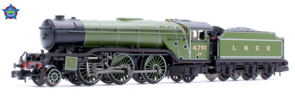 LNER V2 4791 LNER Lined Green (Original) Steam Locomotive