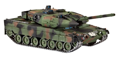 Model Set Leopard 2A6/A6M (1:72 Scale) Model Kit