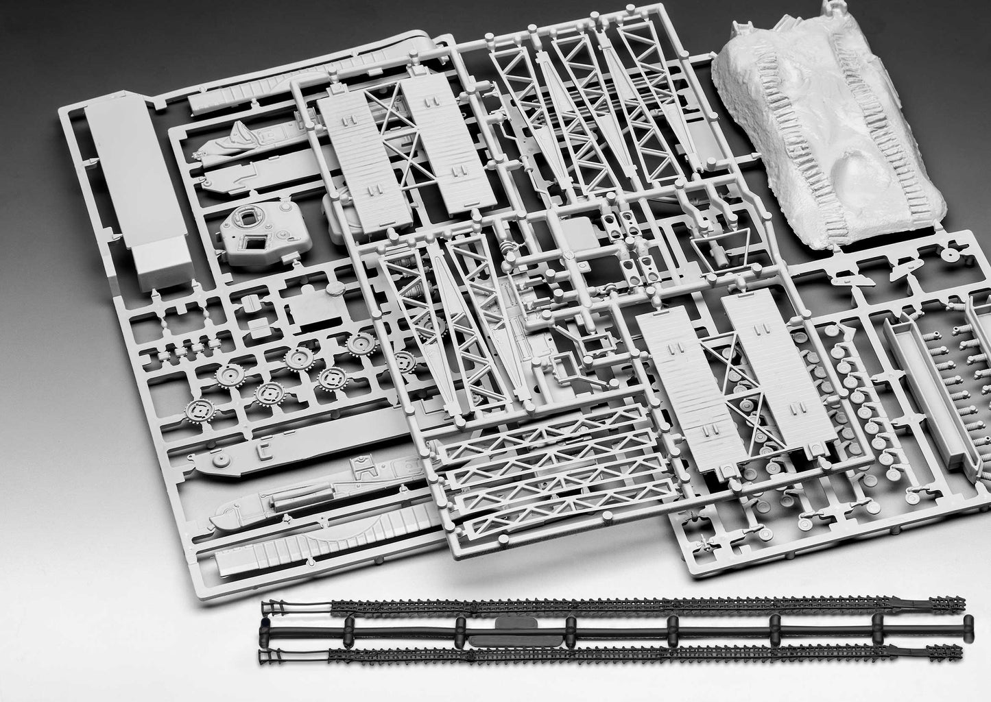 Model Set Churchill A.V.R.E. (1:76 Scale) Model Kit