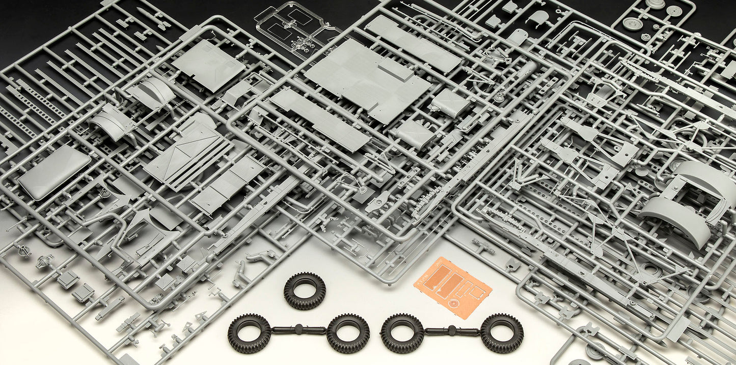 Model Set W.O.T. 8 BM-13-16 Katyusha/Cargo