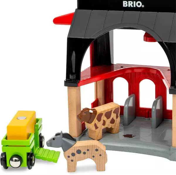 BRIO World Animal Barn