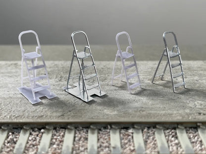OO Gauge Stepladders (Pack of 4) - Unpainted