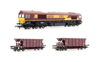 Pre-Owned EWS Class 66016 Diesel Locomotive With Two Seacow Hopper Wagons
