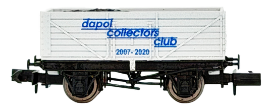 2F-071-137 7 Plank Dapol Collectors Club - Weathered