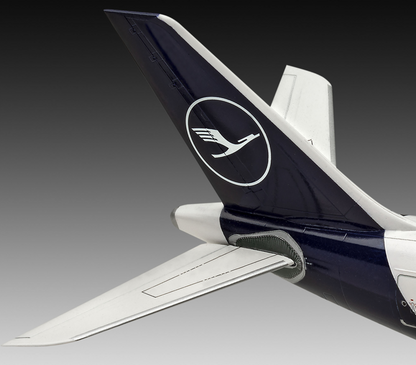 Airbus A330-300 Lufthansa New Livery (1:144 Scale) Model Kit