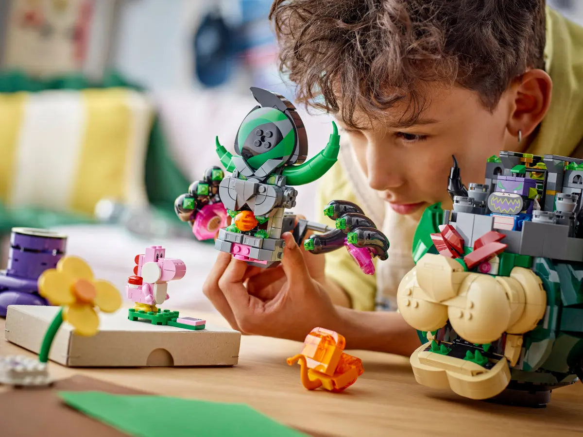 72042 Lego Super Mario™ Prince Florian & Castle Bowser - 72042