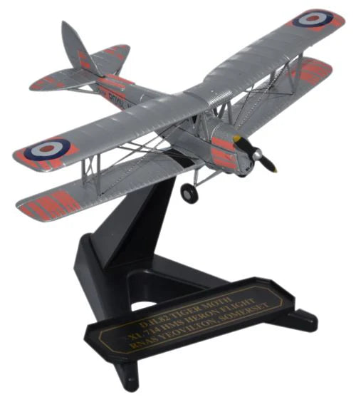 72TM008 De Havilland DH82 Tiger Moth Royal Navy HMS Heron (1:72)