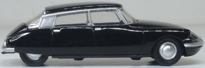 76CDS007 Citroen DS19 Black