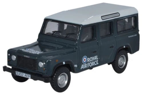 Land Rover Defender Station Wagon RAF