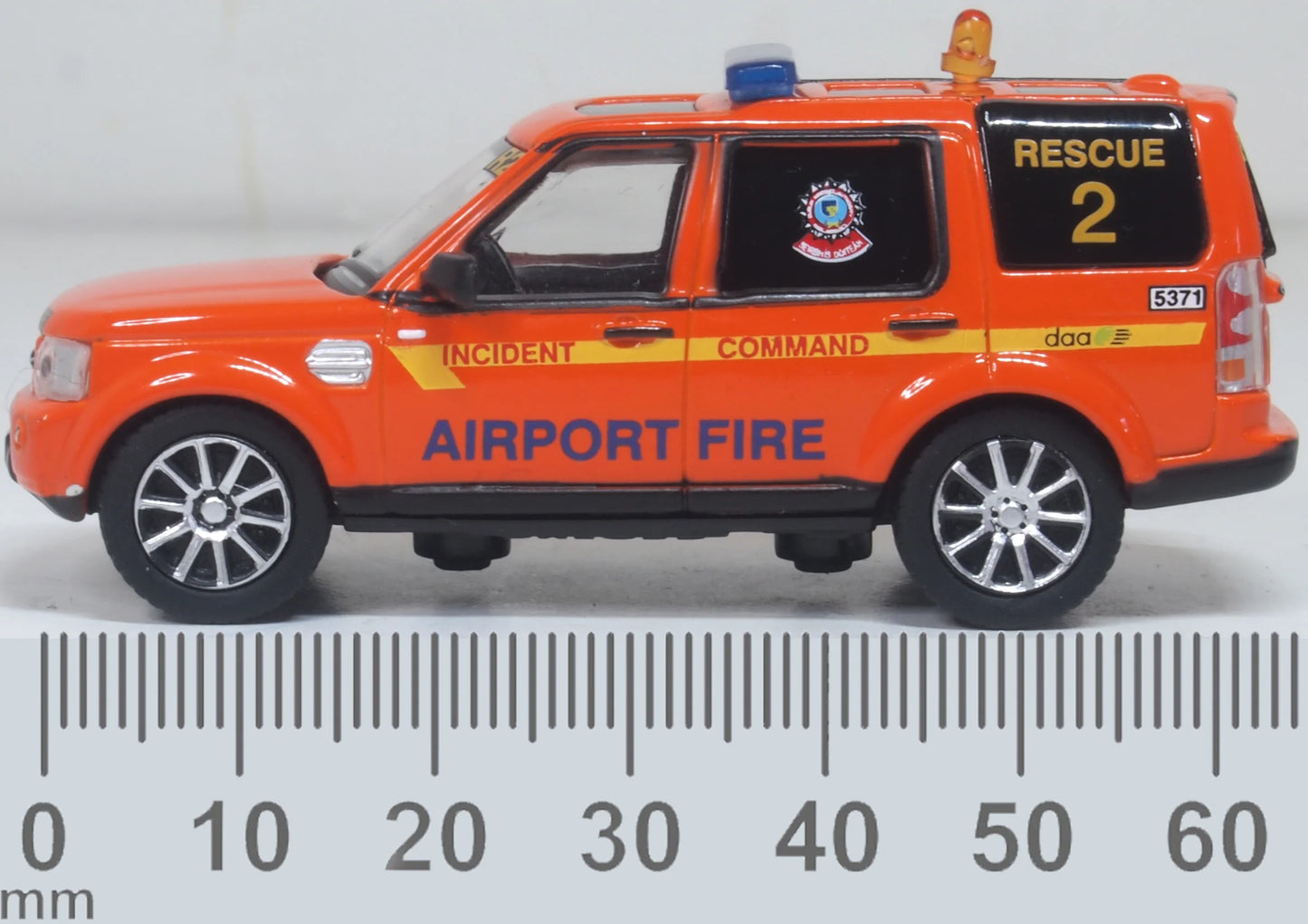 76DIS007 Land Rover Discovery 4 Dublin Airport Fire Service