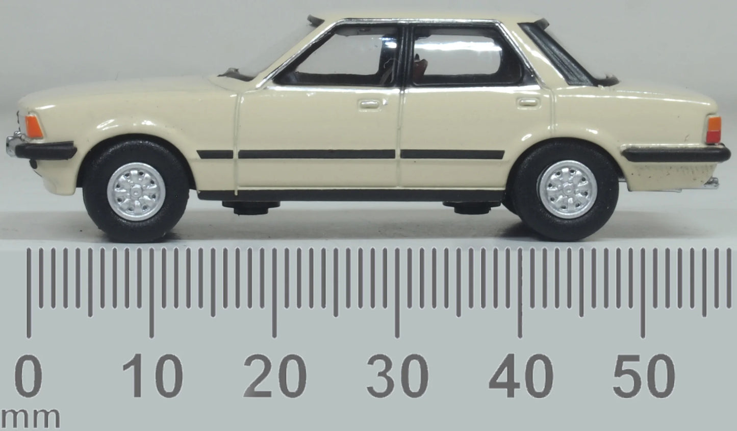 76FC5003 Ford Cortina Mk5 Cordoba Beige