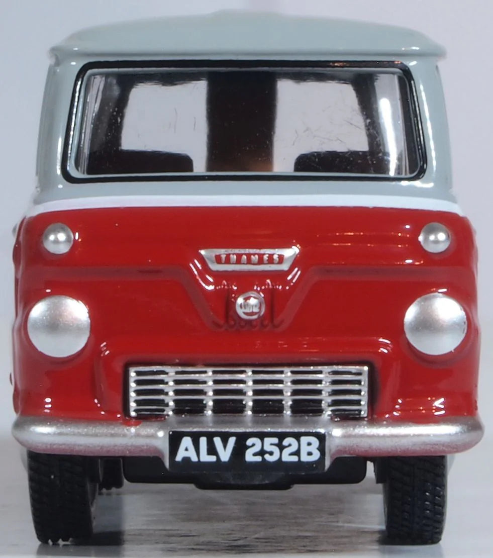 Ford 400E Van Rediffusion