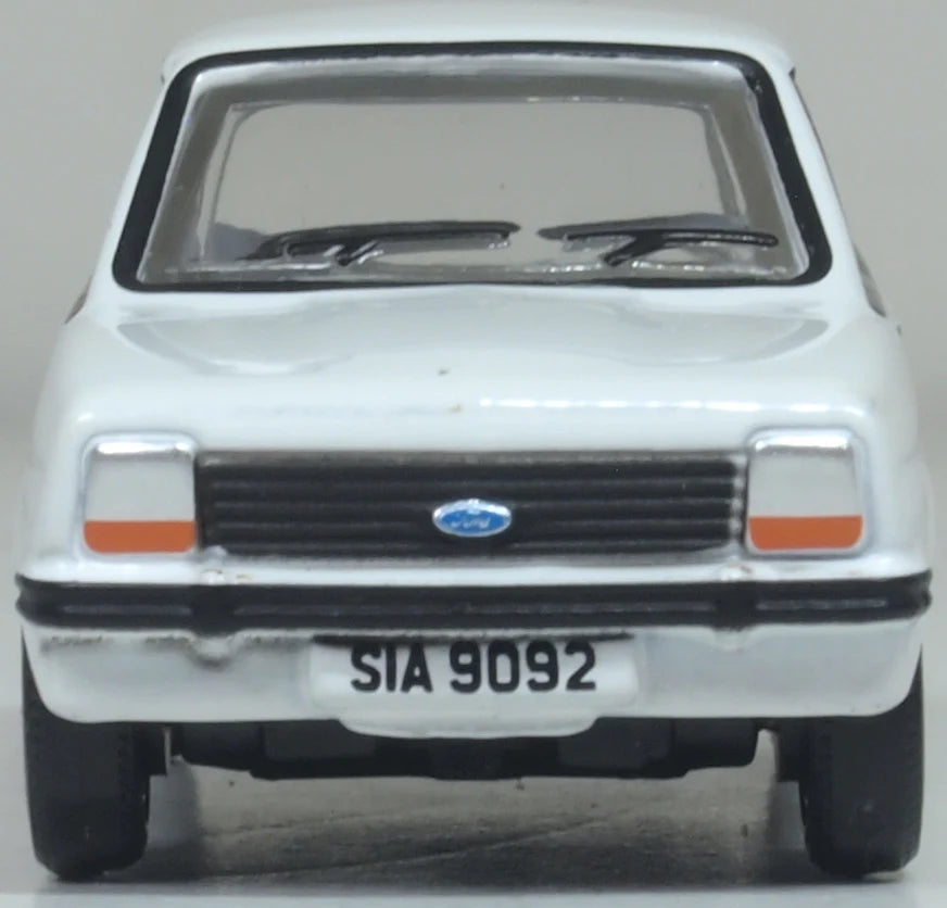 76FF008 Ford Fiesta Mk1 Diamond White