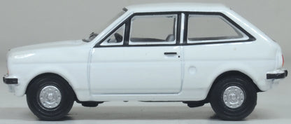 76FF008 Ford Fiesta Mk1 Diamond White