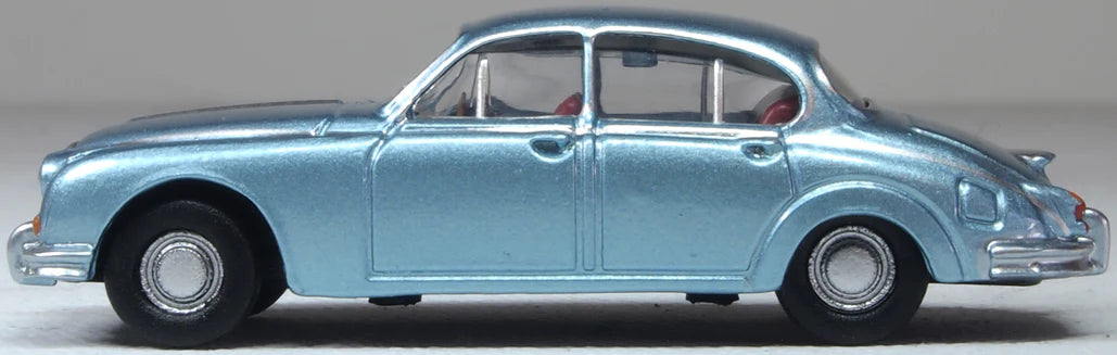 Jaguar Mk2 Opalescent Silver Blue