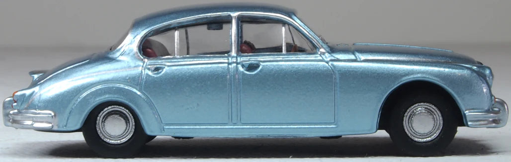 Jaguar Mk2 Opalescent Silver Blue