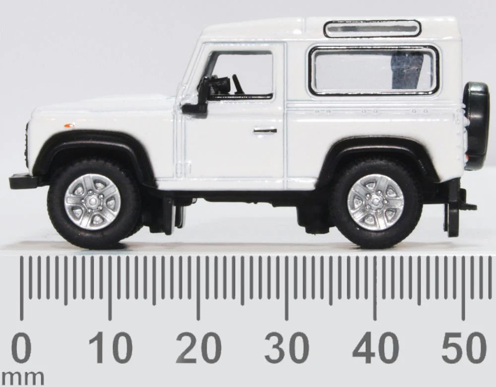 Land Rover Defender 90 Station Wagon White (HK Reg)