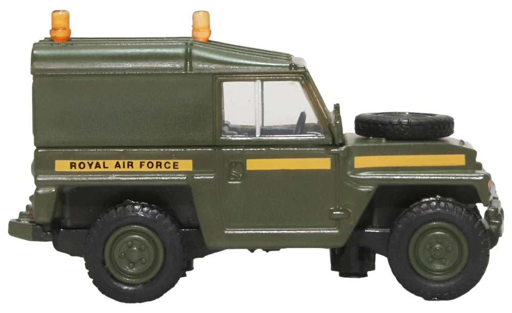 76LRL005 Land Rover Lightweight RAF