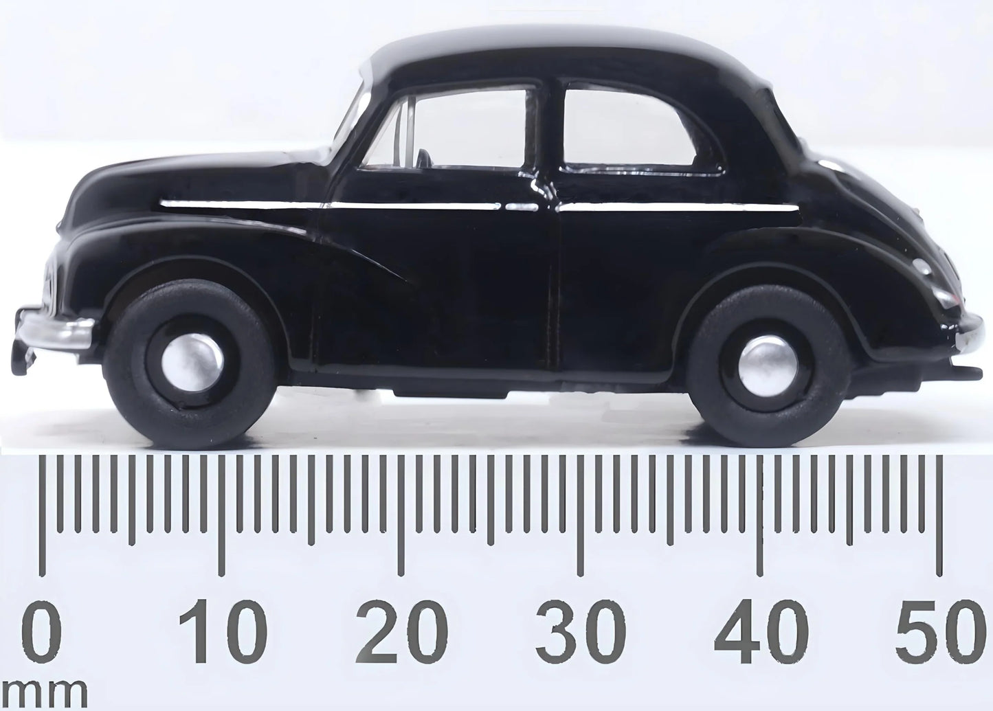 Morris Minor MMS Saloon Black