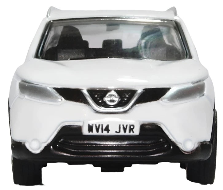 Nissan Qashqai J11 Storm White