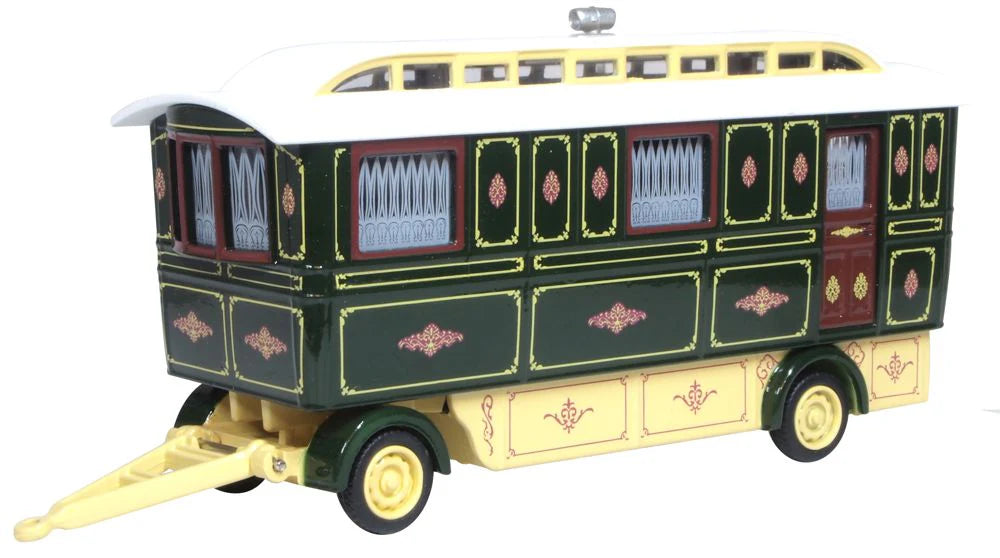 76SCV002 Showmans Caravan Green