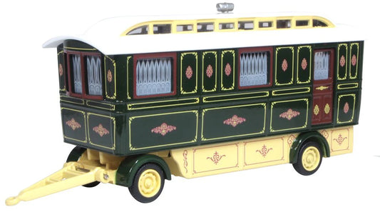 76SCV002 Showmans Caravan Green