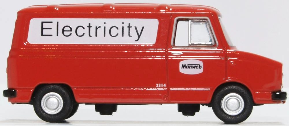 Leyland Sherpa Van Manweb Electricity