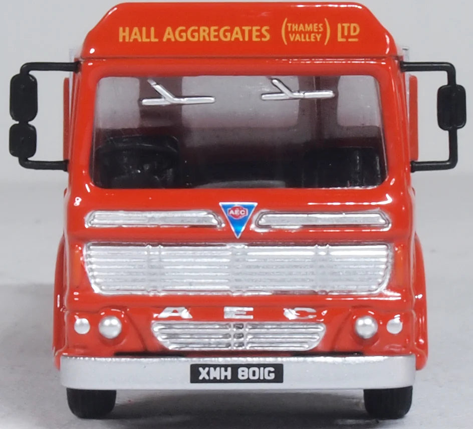 AEC Ergo Tipper Hall Aggregates