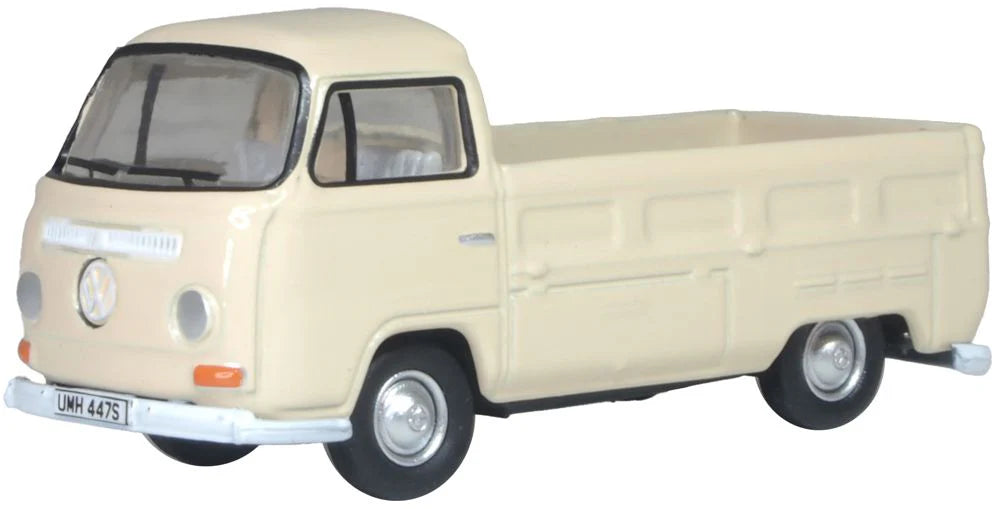 76VW034 VW T2 Bay Window Pick Up Dakota Beige