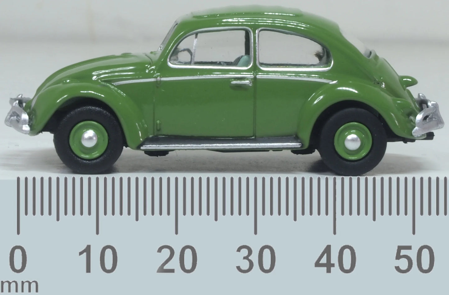 76VWB013 VW Beetle Rush Green