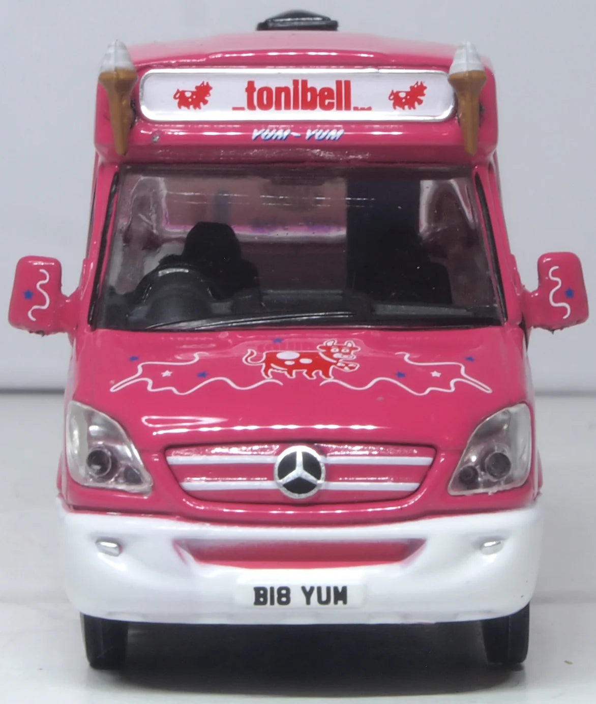 76WM009 Whitby Mondial Ice Cream Van Tonibell