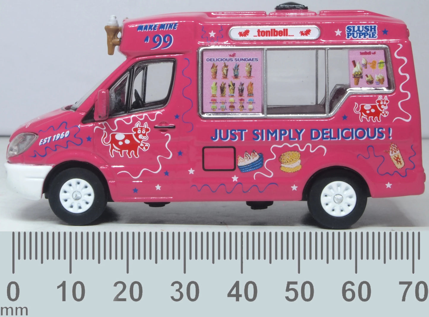 76WM009 Whitby Mondial Ice Cream Van Tonibell